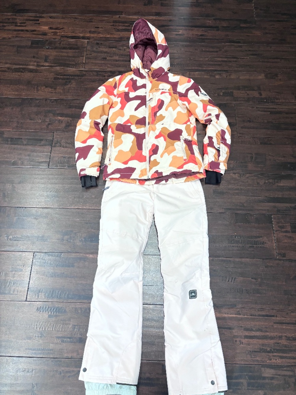 O’Neill youth ski suit Size 12
